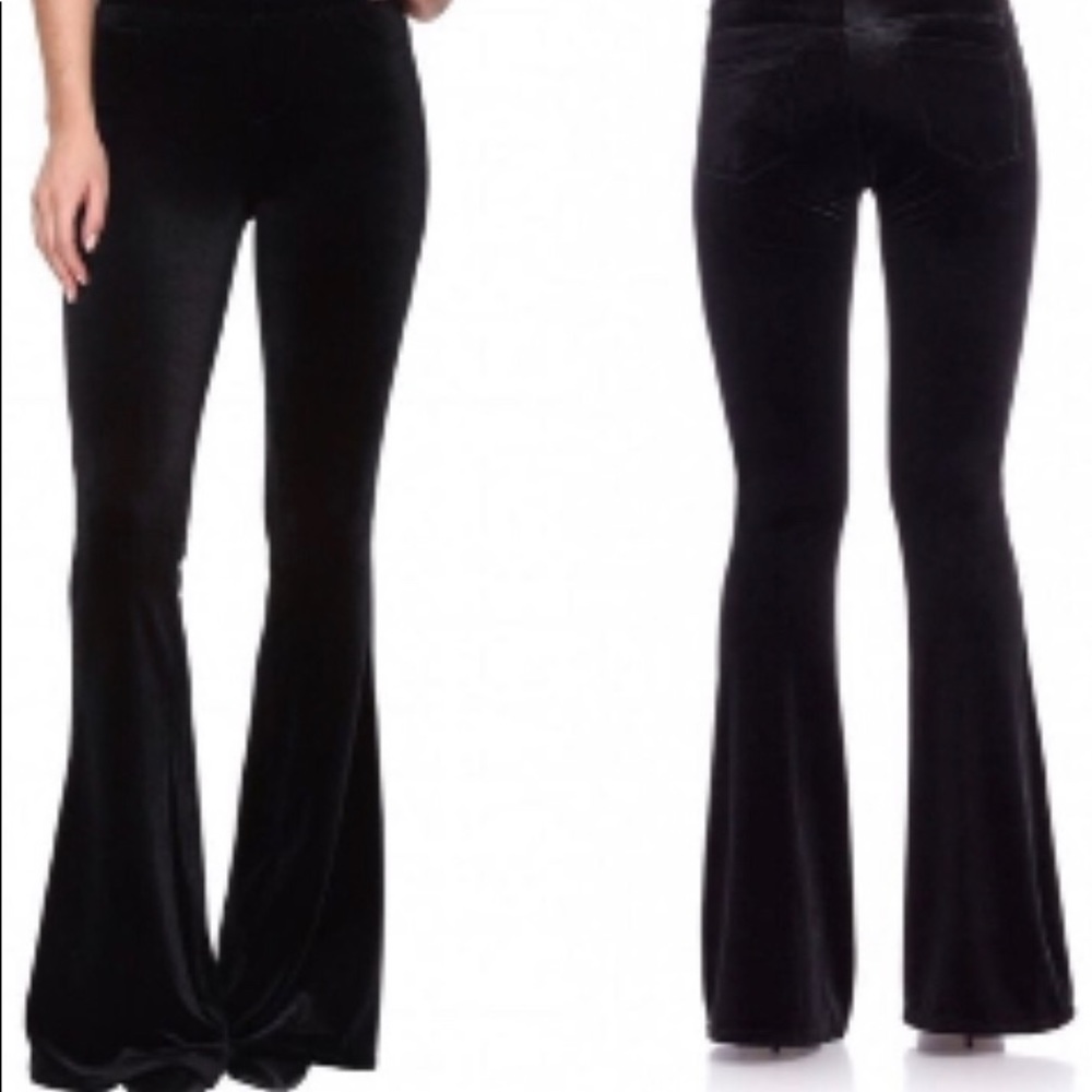 Blank NYC velvet flare leg in black
